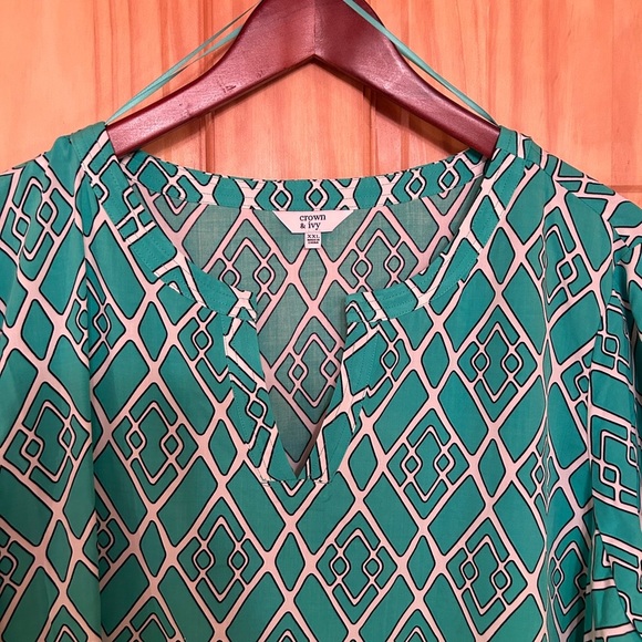 Crown and Ivy top - Picture 3 of 7